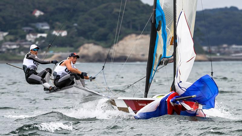 Tokyo2020 - Day 3 - July, 27, - Enoshima, Japan.49er FX - GBR - Race 1 - photo © Richard Gladwell - Sail-World.com / nz