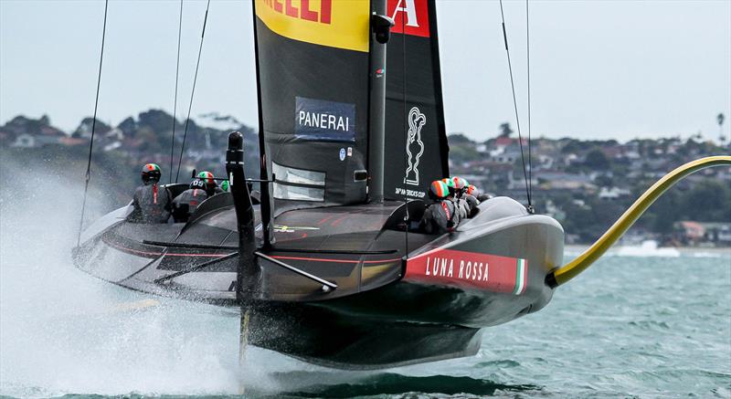 Luna Rossa Prada Pirelli bottom batten subjected to extreme camber photo copyright Richard Gladwell / Sail-World.com taken at  and featuring the AC75 class