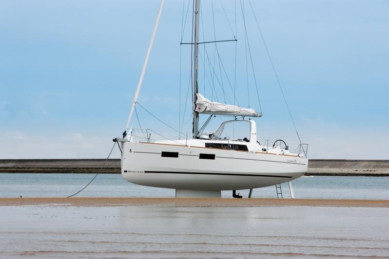 Swing keel of the Beneteau Oceanis 35.1 allows for super shallow draft work. - photo © Beneteau