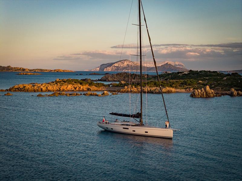 Cantiere Del Pardo - Grand Soleil Plus 80 Long Cruise - photo © Cannes Yachting Festival