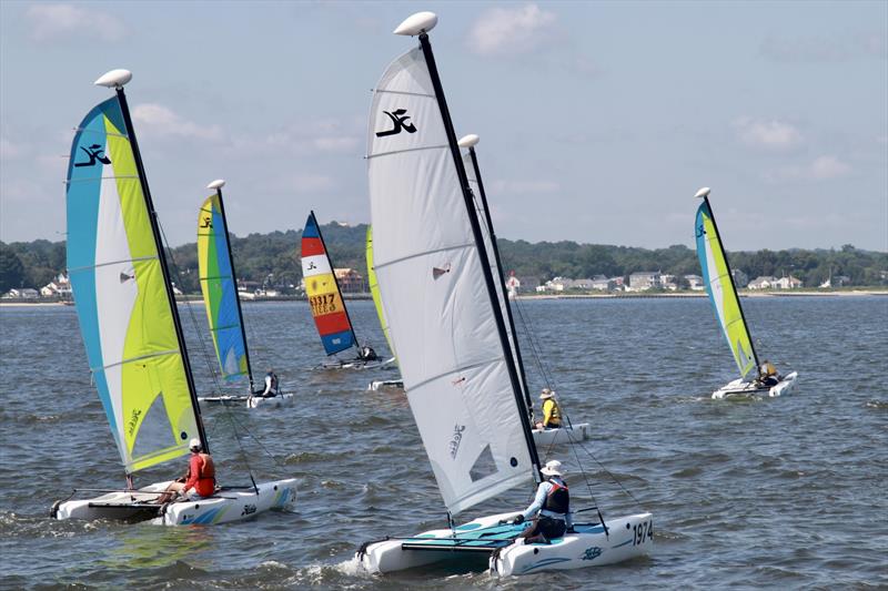 Hobie Wave racecourse action - photo © Thomas Gardner
