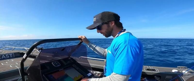 On-water instructions with the HDS-Live - photo © Lowrance