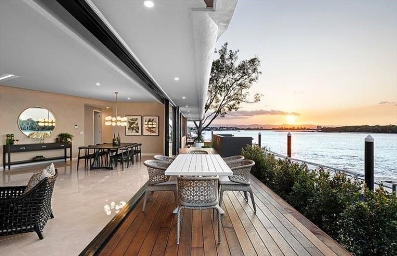 Luxury Water Front apartment - photo © Marine Auctions