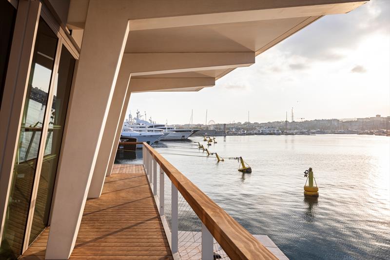 Quai des Milliardaires –  ‘Billionaires' Quay' - photo © Kebony