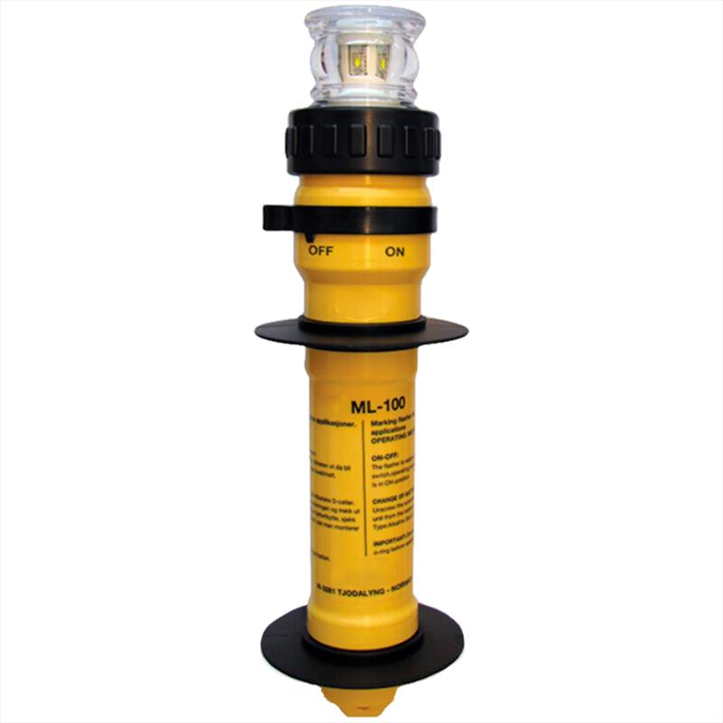ML-100 Marker Light - photo © Daniamant
