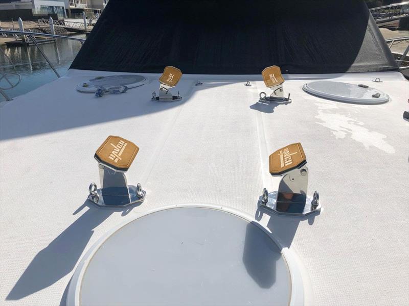 DAVCO launches AquaChock adjustable tender management system - photo © DAVCO
