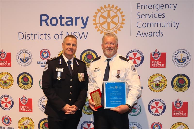 (l-r) Commissioner Alex Barrell and Inspector Stuart Massey - photo © Marine Rescue NSW 