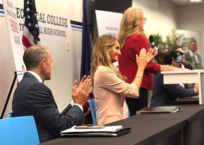 MIASF at the Inaugural Manufacturing Workforce Expo - photo © MIASF