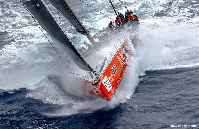 Master Lock Comanche punches through a short sea - photo © Bow Caddy Media