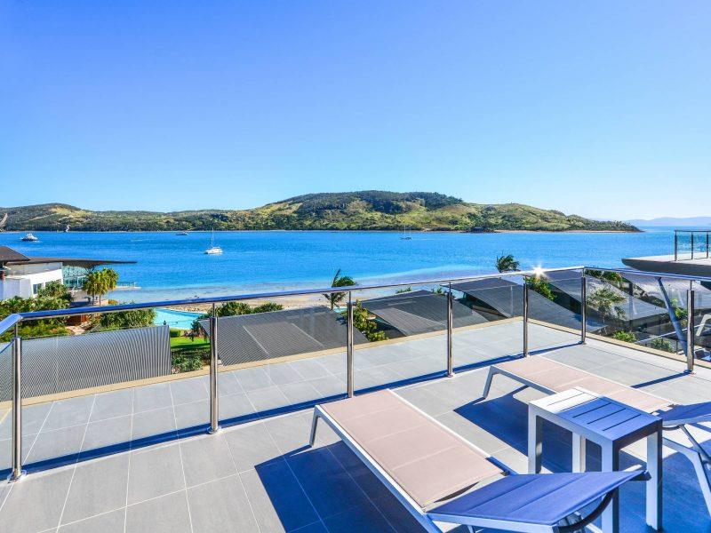 Bella Vista West 4 - photo © Whitsunday Holidays