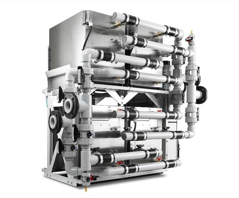 Chiller rack 2x2 piping side - photo © Dick Holthuis