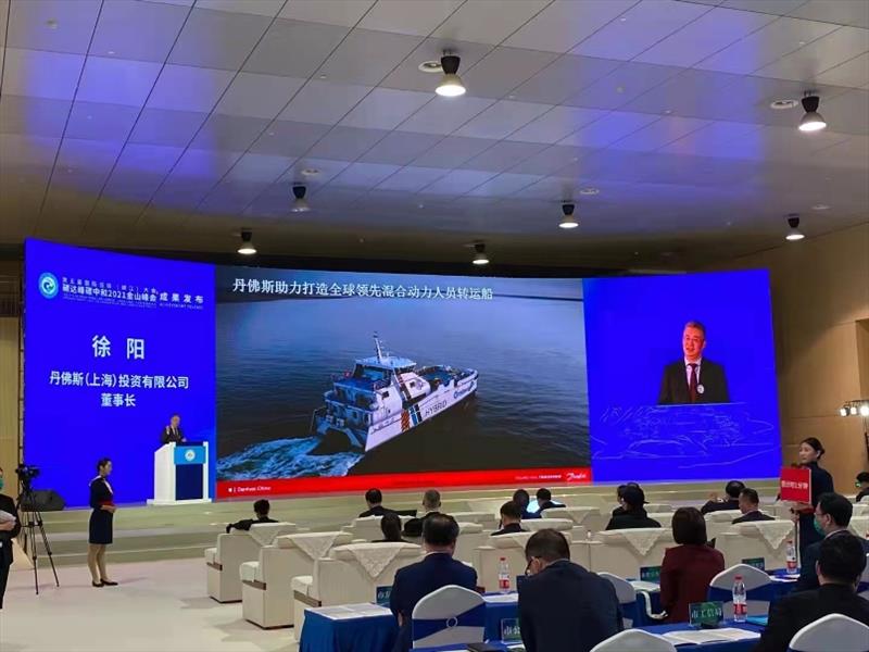 Arthur Xu introduce Danfoss Editron System Solution for MHO CTV Case - photo © Danfoss Editron