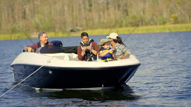Recipients will bring educational fishing and boating experiences to Hispanic families. - photo © RBFF