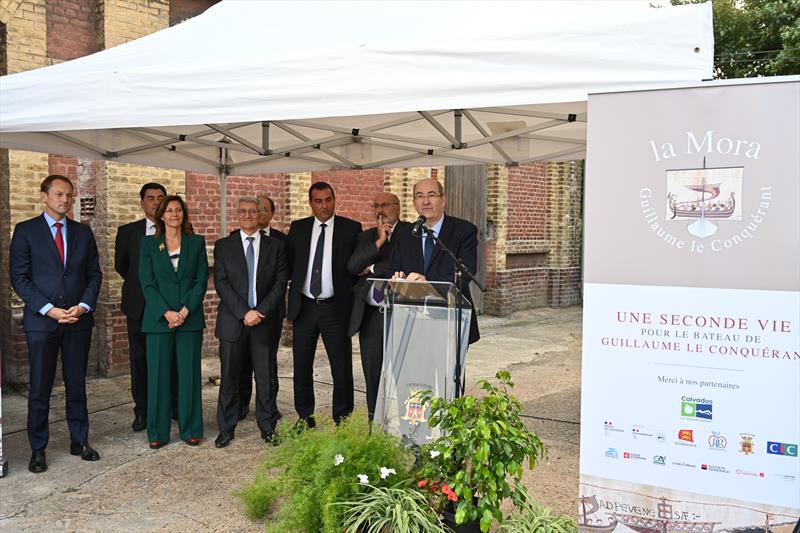 La Mora site: laying the foundation stone on the East Pier - photo © Patrick Deroualle