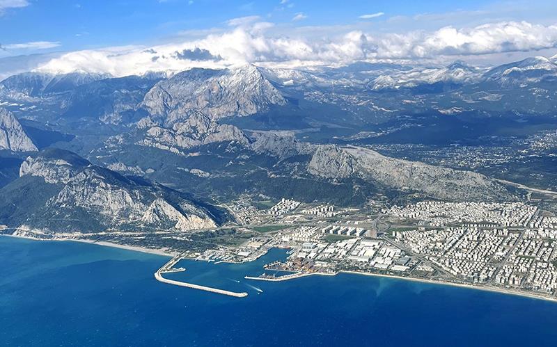 Dynamiq proposes best deal for refits - photo © Dynamiq