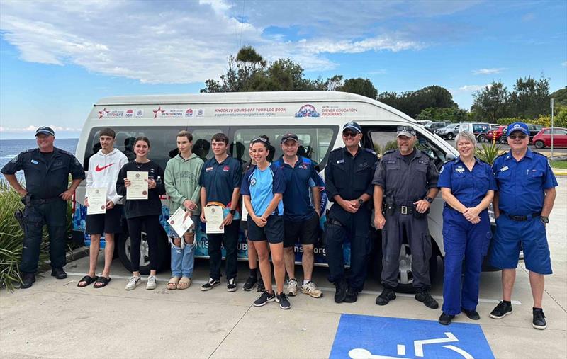 Youth participants with NSW Water Police and Marine Rescue Lake Macquarie members - photo © Marine Rescue NSW
