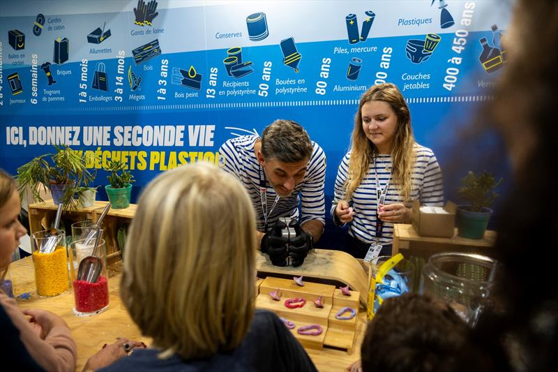 The public is enjoying experiences and games on the Banque Populaire Grand Ouest - photo © Jean-Marie Liot / Alea #VG2024