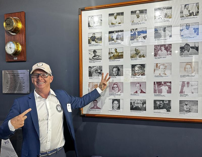 Ever the card - the now Adrian Finglas looks back to the then Aidz.. - photo © Adrian Finglas