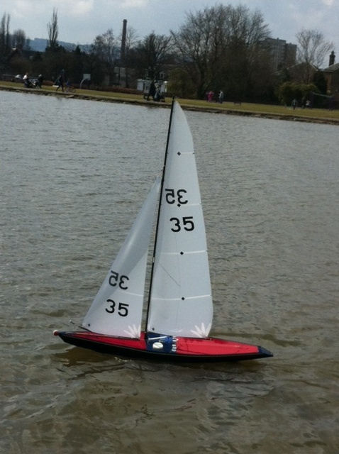 Nick Cowern's Renaissance during the Scottish District R6 Meter Championship photo copyright Gordon Allison taken at Paisley Model Yacht Club and featuring the Model Yachting class