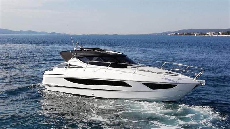 Focus Power 33 - photo © Focus Boats