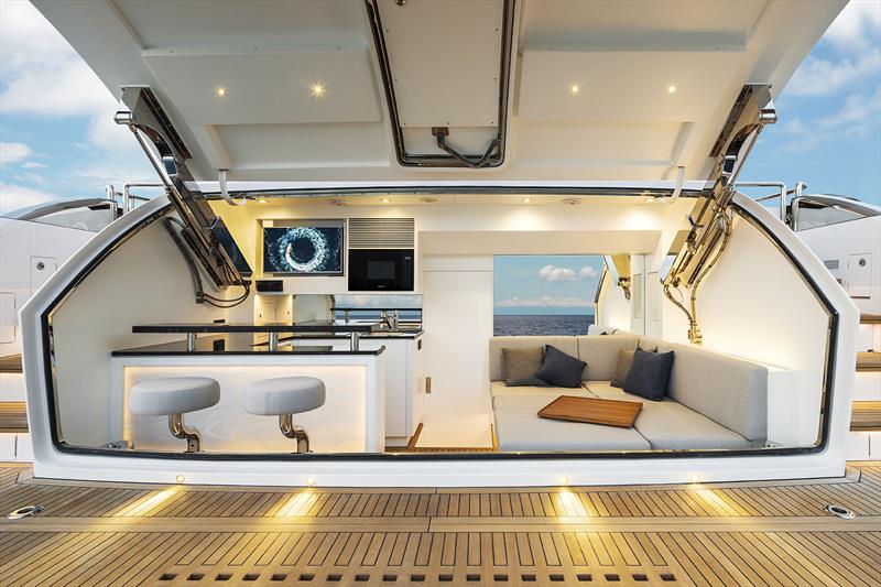 Horizon FD90 - Beach Club - photo © Horizon Yachts