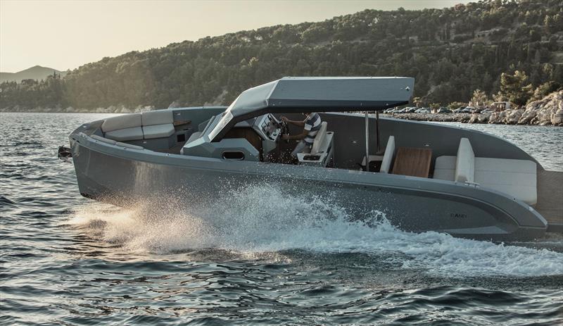 RAND 30 - photo © eyachts