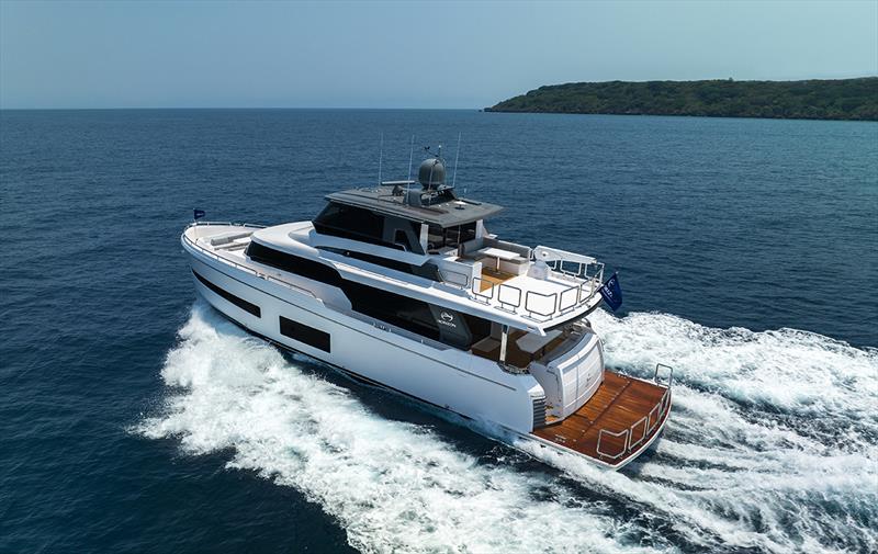 Horizon V74 - photo © Horizon Yachts