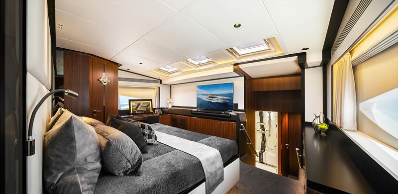 Horizon RP125 custom - Master Stateroom - photo © Horizon Yachts