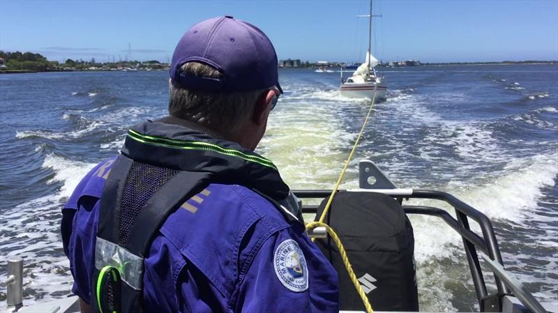 Marine Rescue Ballina provides an assist - photo © Marine Rescue NSW