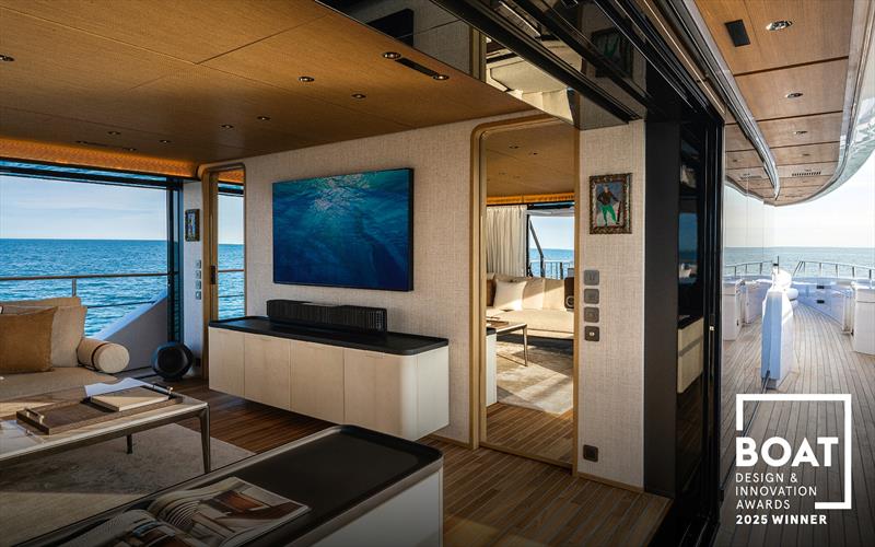 Custom Line Navetta 38 upper salon - photo © Custom Line