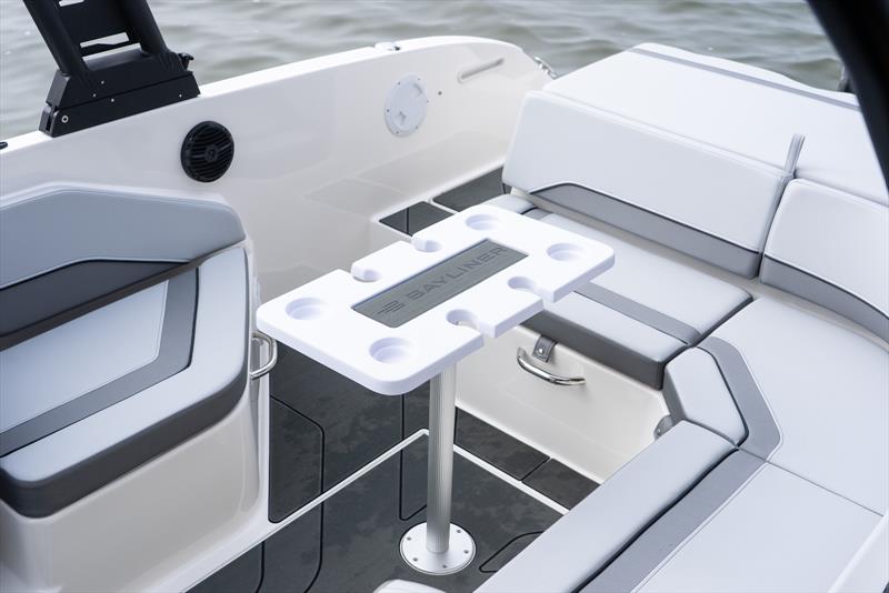 Bayliner V22 - photo © Bayliner Boats