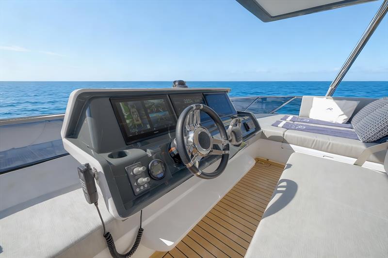 Oceanwalker S60 Revolution edition - photo © Sand People