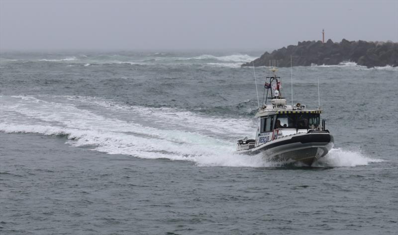Marine Rescue NSW vessel Ballina 30 safely navigates a bar crossing - photo © Marine Rescue NSW