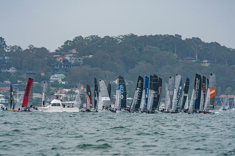 Start time - photo © Beau Outteridge