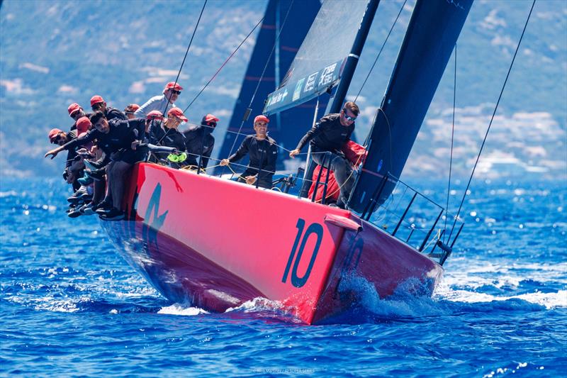 Crioula, winner of Race 5 at the Rolex TP52 World Championship - photo © Nico Martinez / 52 Super Series